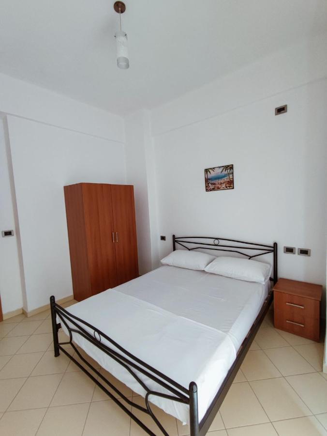El Rio Apartments Sarande Ngoại thất bức ảnh