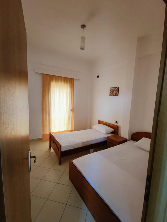 El Rio Apartments Sarande Ngoại thất bức ảnh