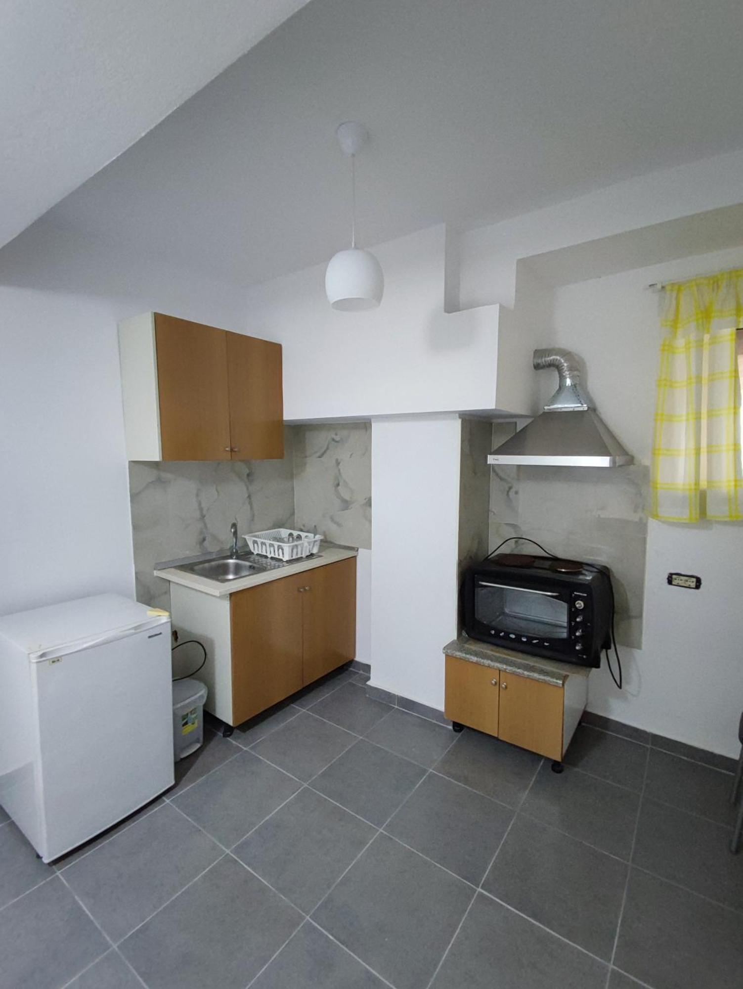 El Rio Apartments Sarande Phòng bức ảnh