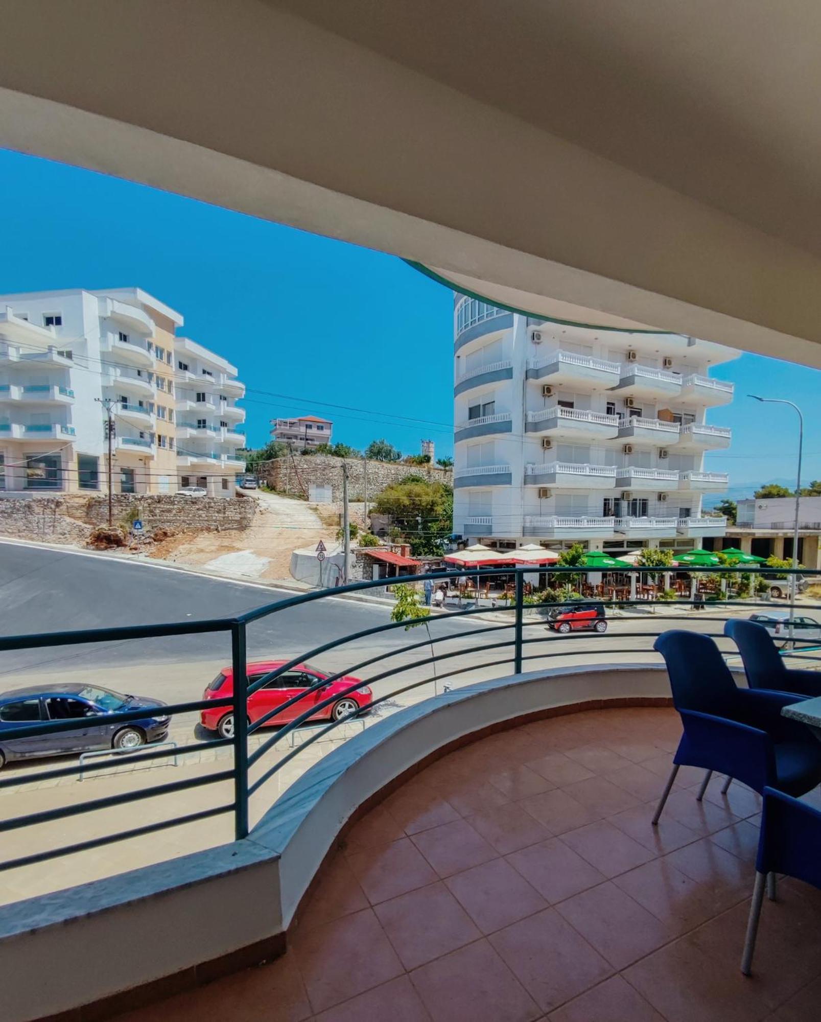 El Rio Apartments Sarande Phòng bức ảnh