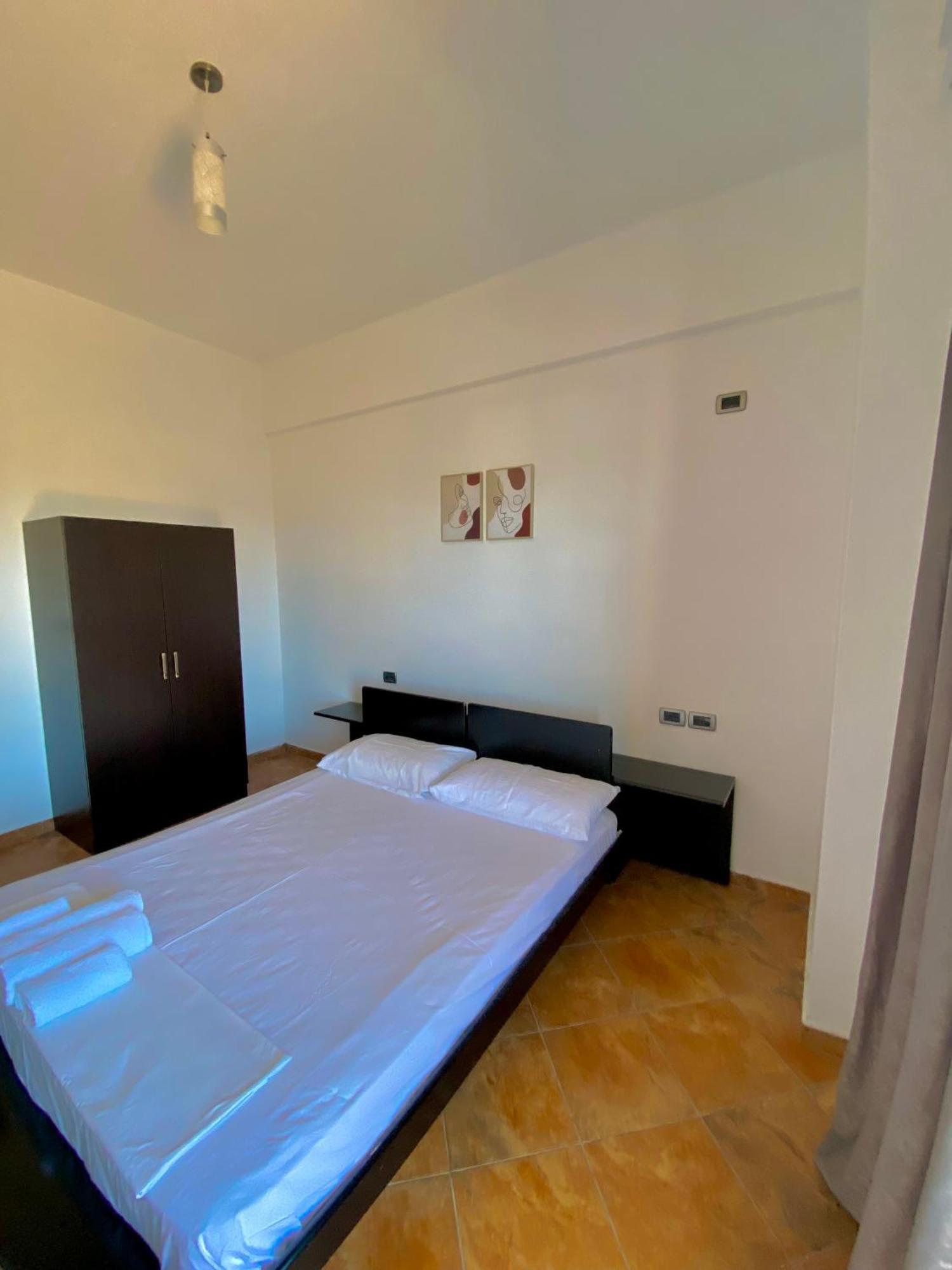 El Rio Apartments Sarande Ngoại thất bức ảnh
